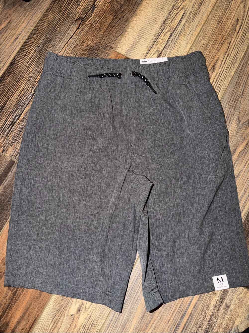 NWT Sonoma Youth Boys  Charcoal Drawstring Shorts pull-on Tech Shorts Sz M 10/12